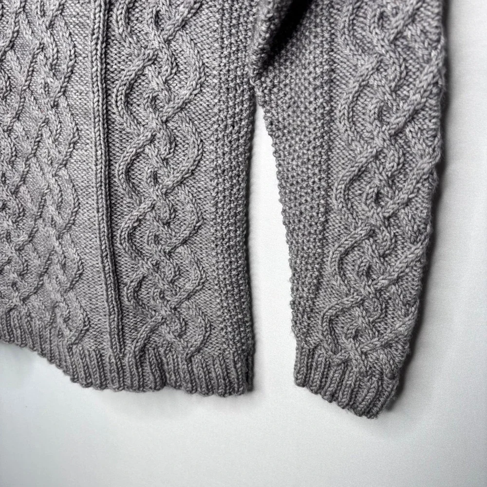 Handmade Cable Knit Sweater Womens Size S Long Sleeve Pullover Soft Size S‎